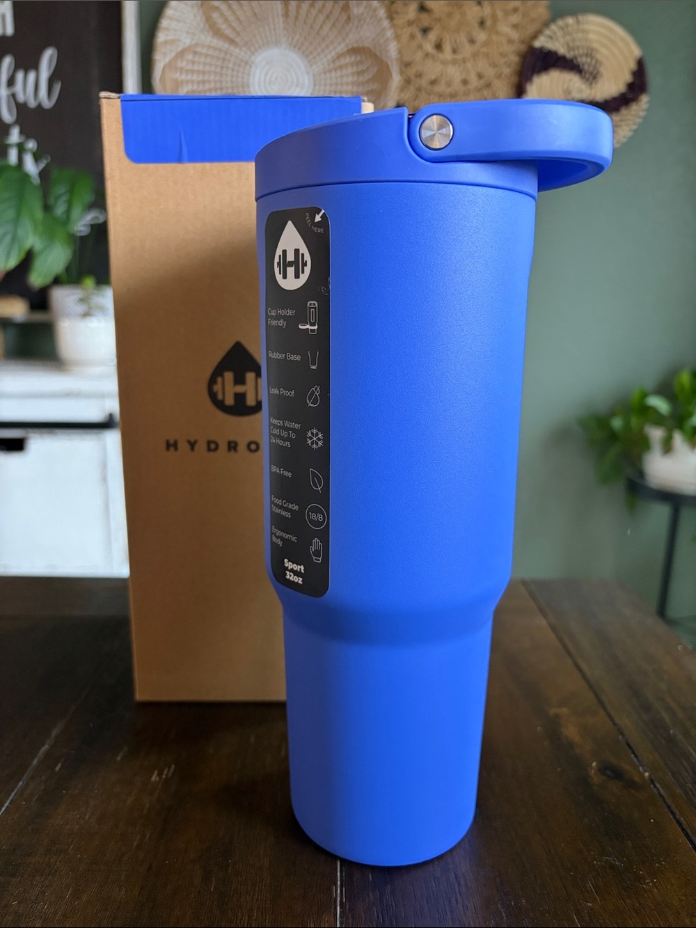 Hydrojug SPORT 32OZ in BERRY POP! New!